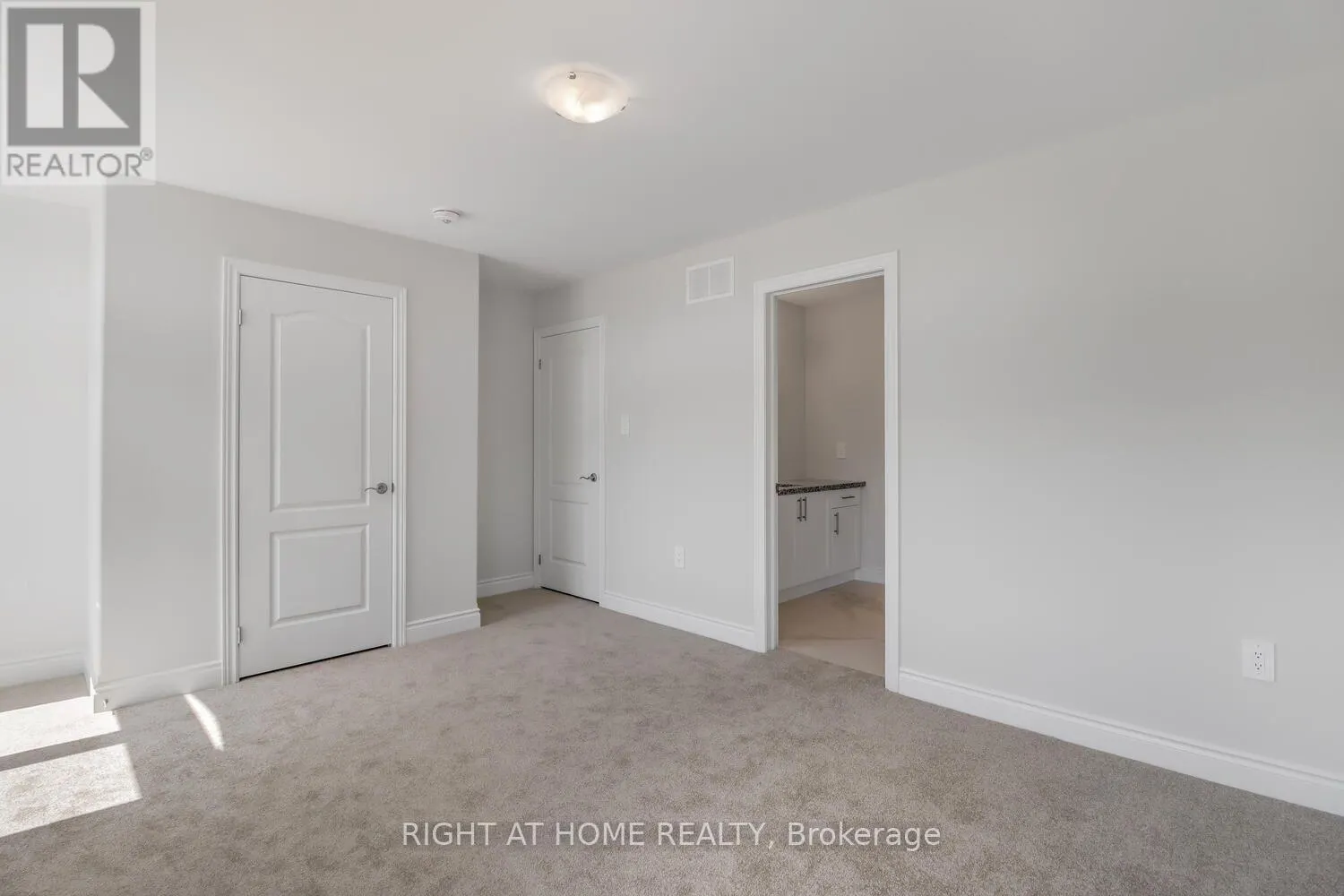 2984 MONARCH DRIVE
