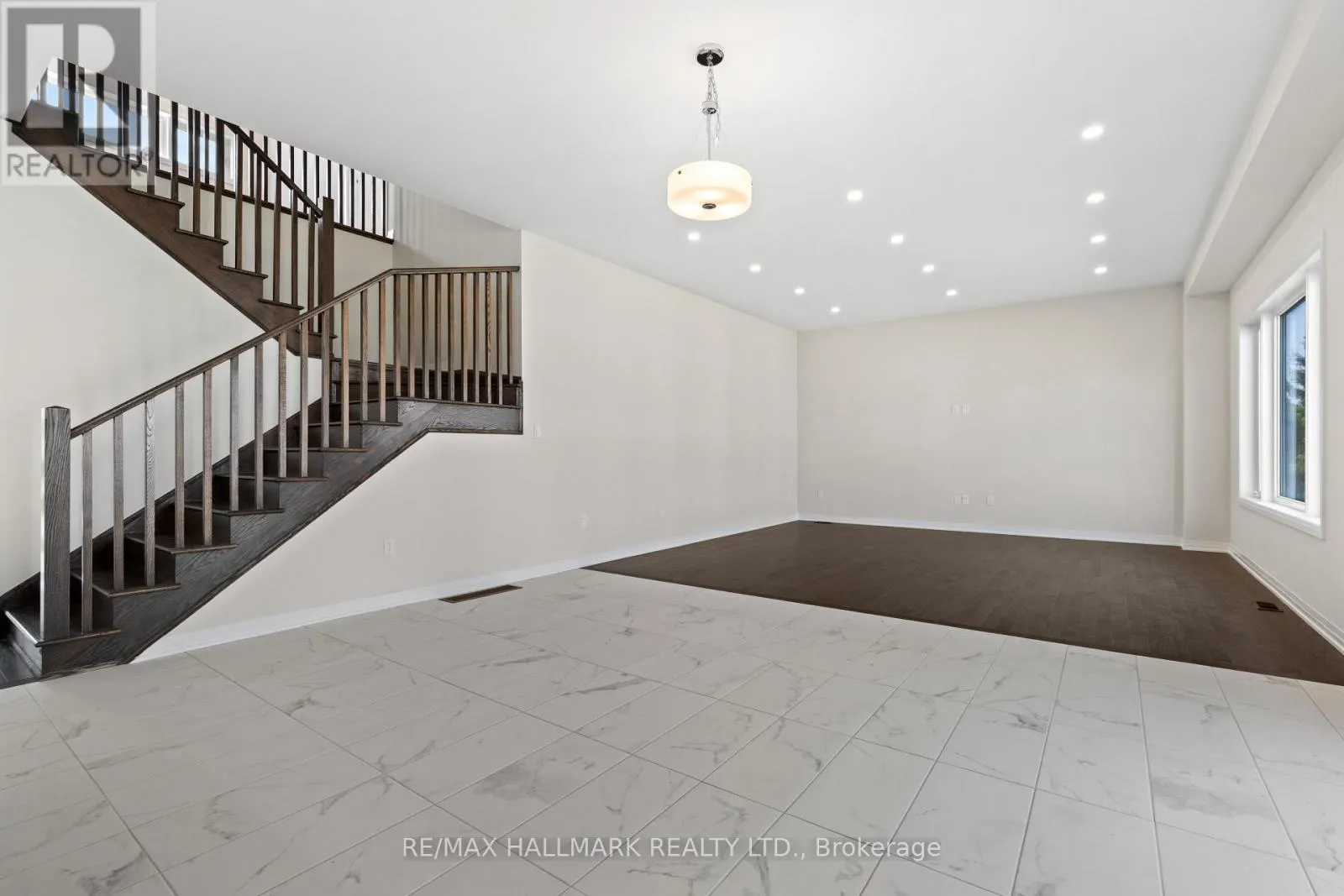3769 SUNBANK CRESCENT