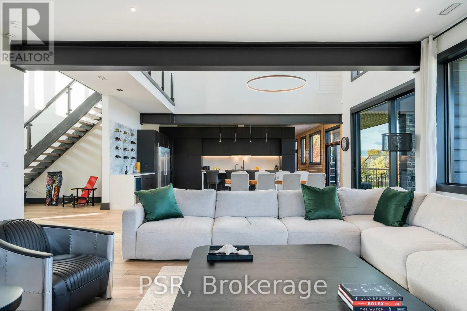 4 RAINTREE COURT