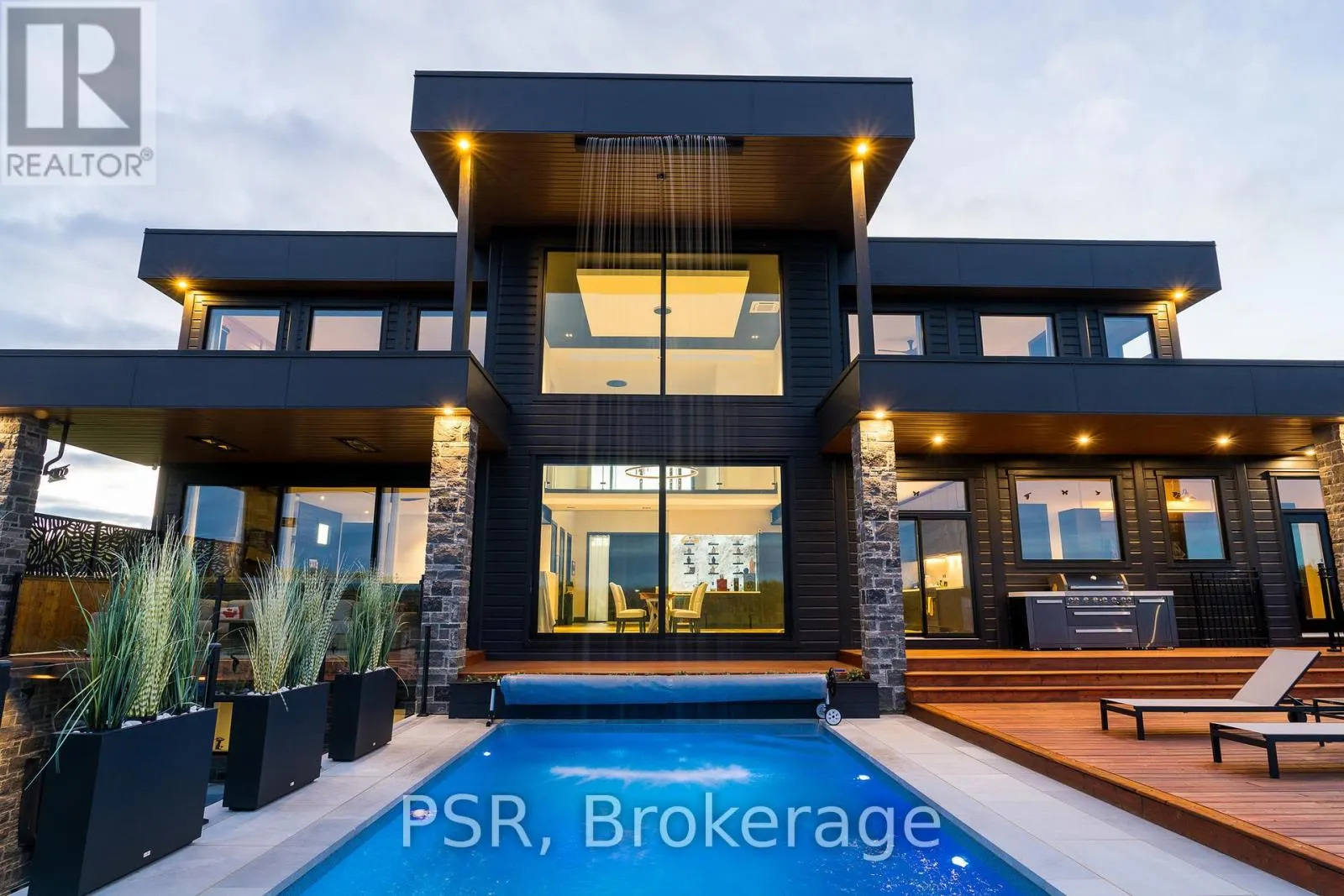 4 RAINTREE COURT