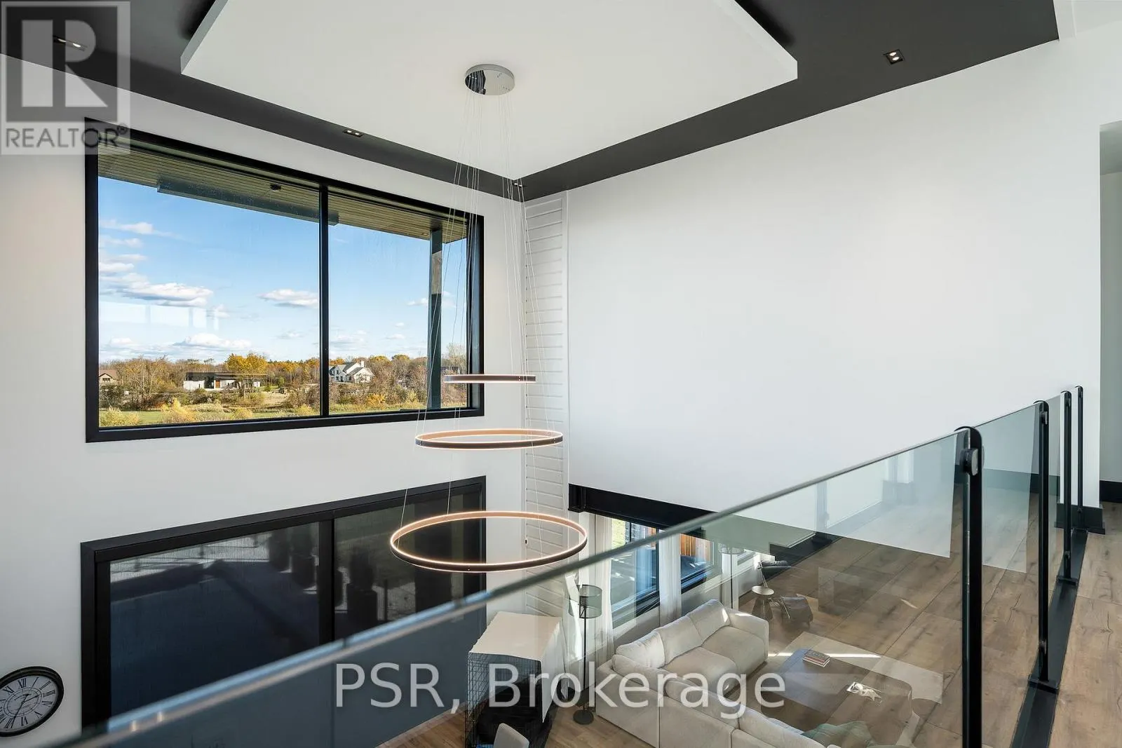 4 RAINTREE COURT
