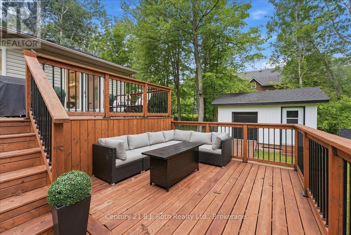 1439 CHAPMAN ROAD