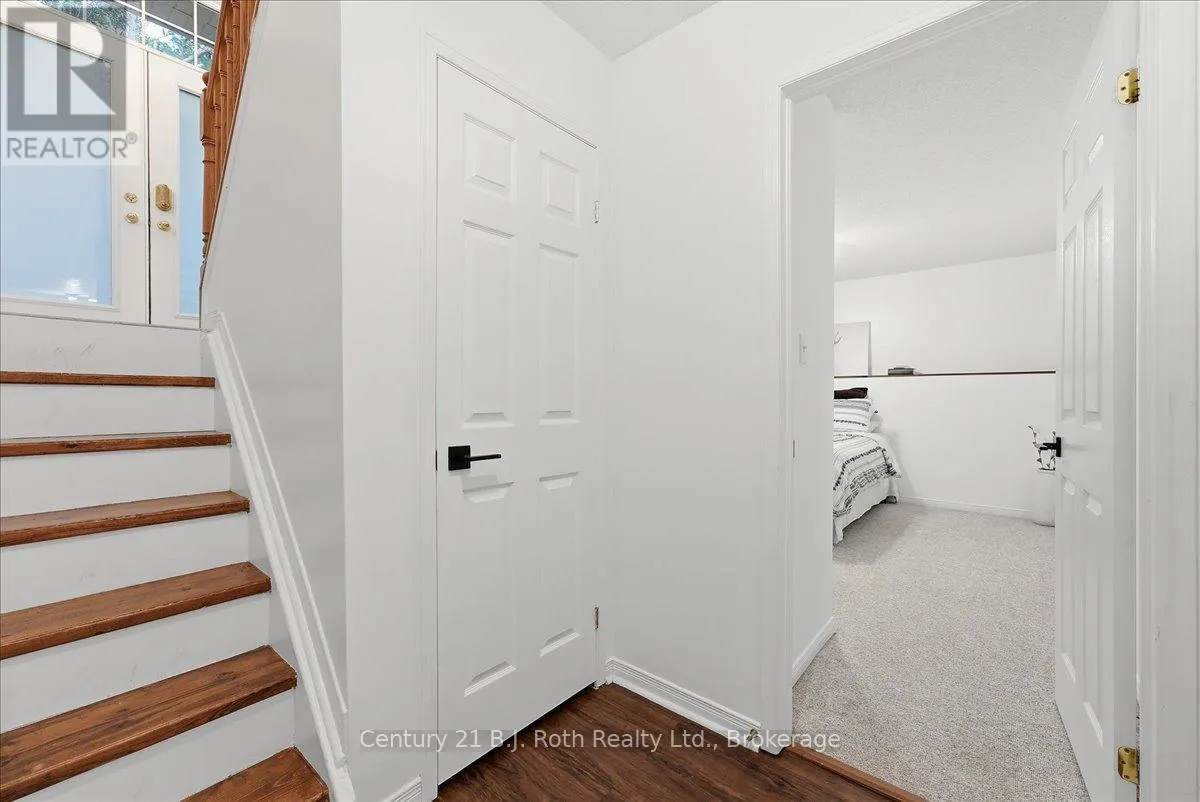1439 CHAPMAN ROAD