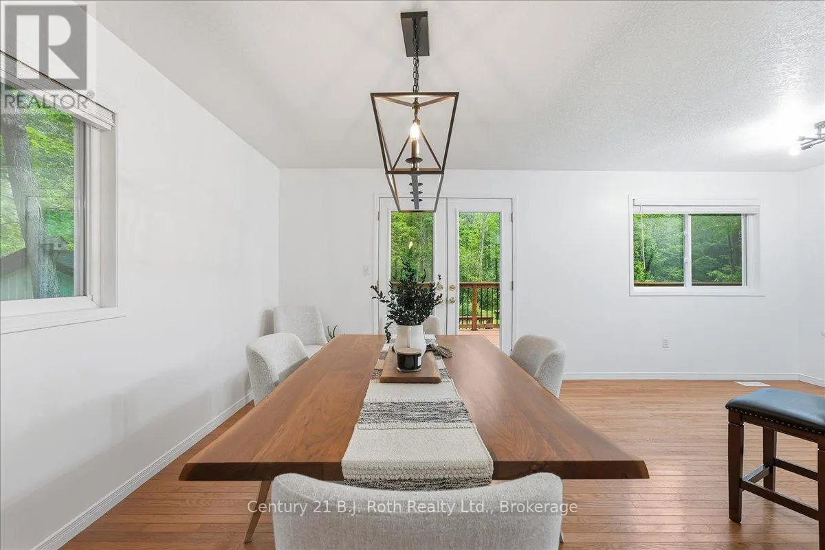 1439 CHAPMAN ROAD