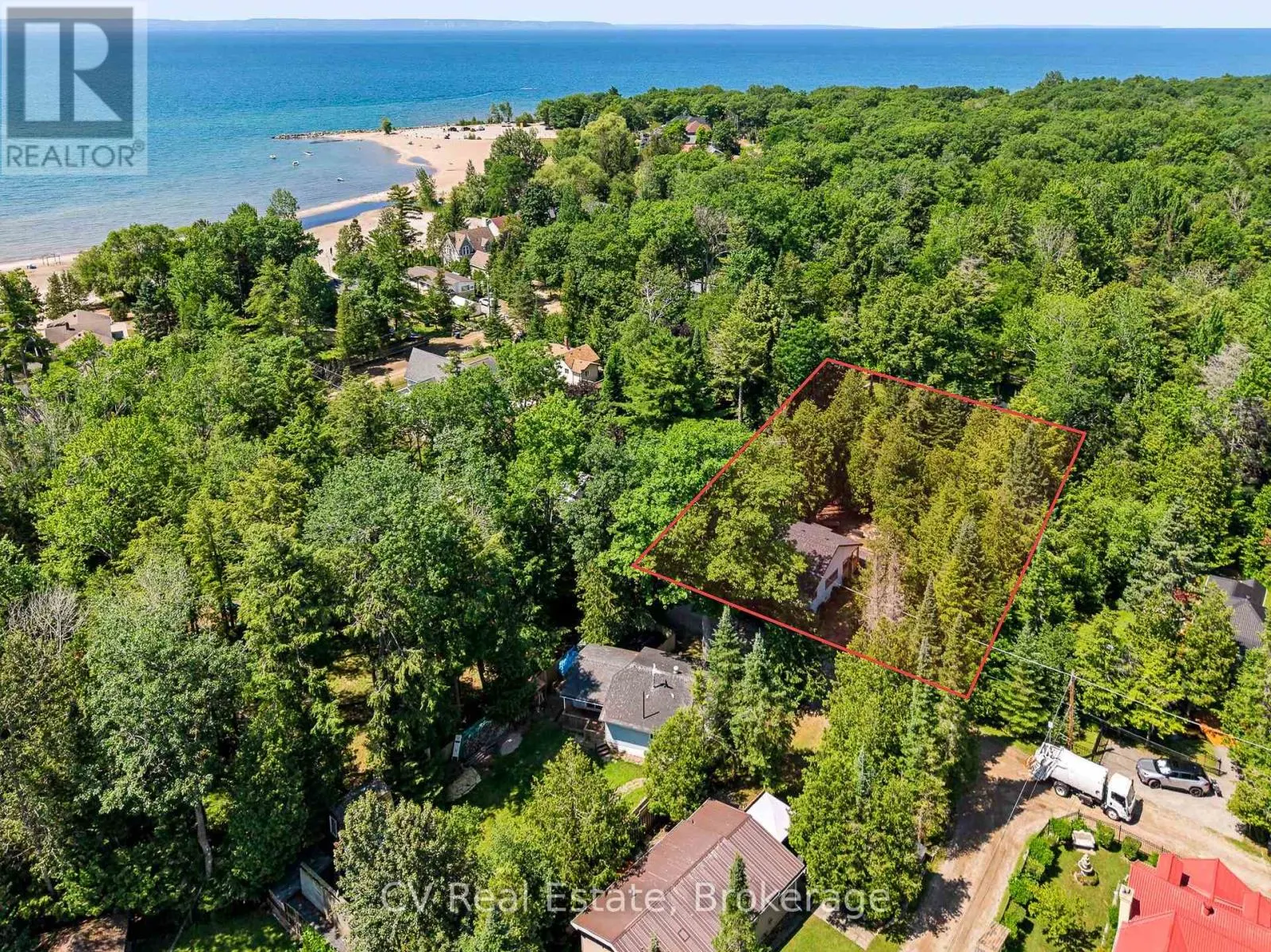 10 BROOKSIDE DRIVE