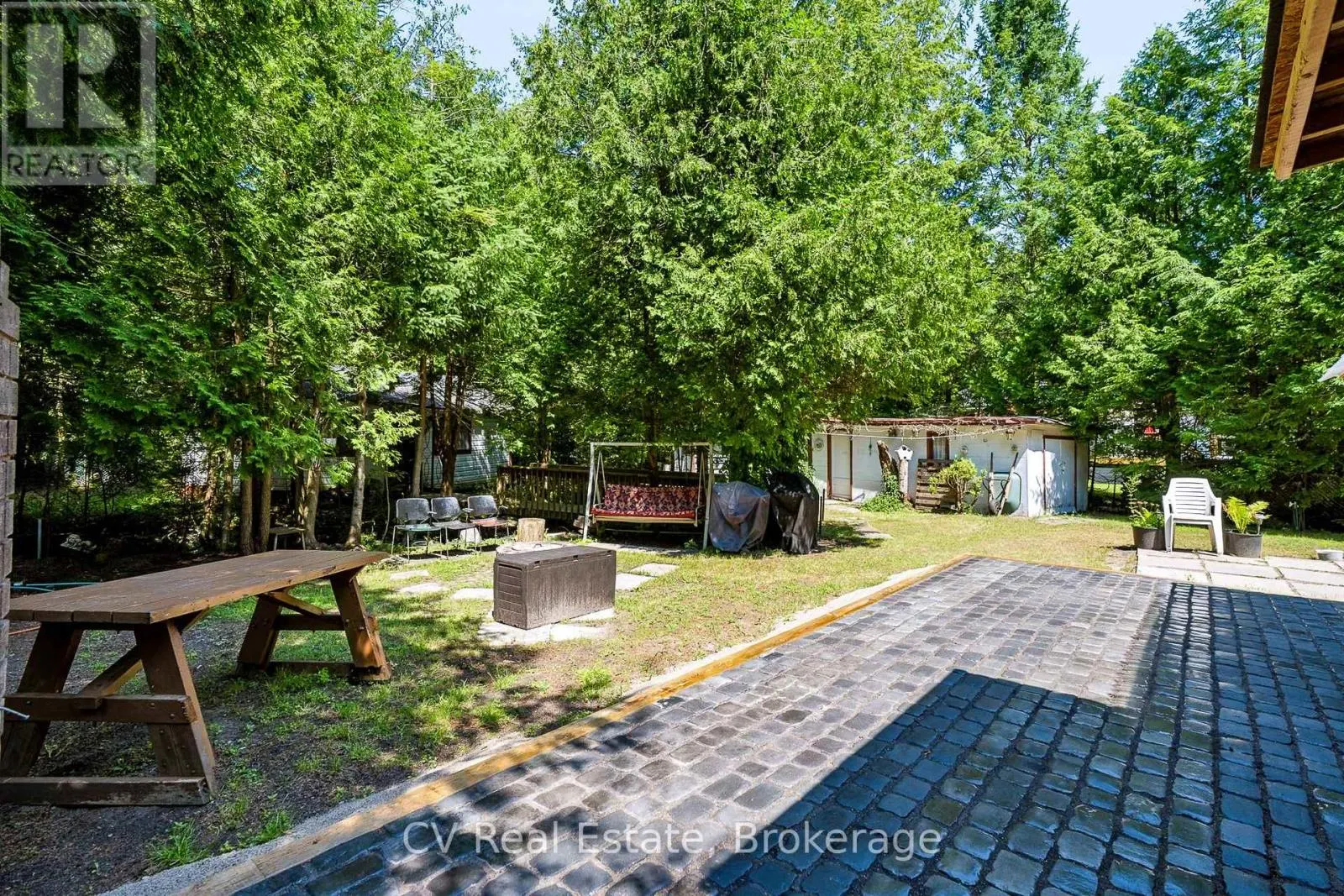 10 BROOKSIDE DRIVE