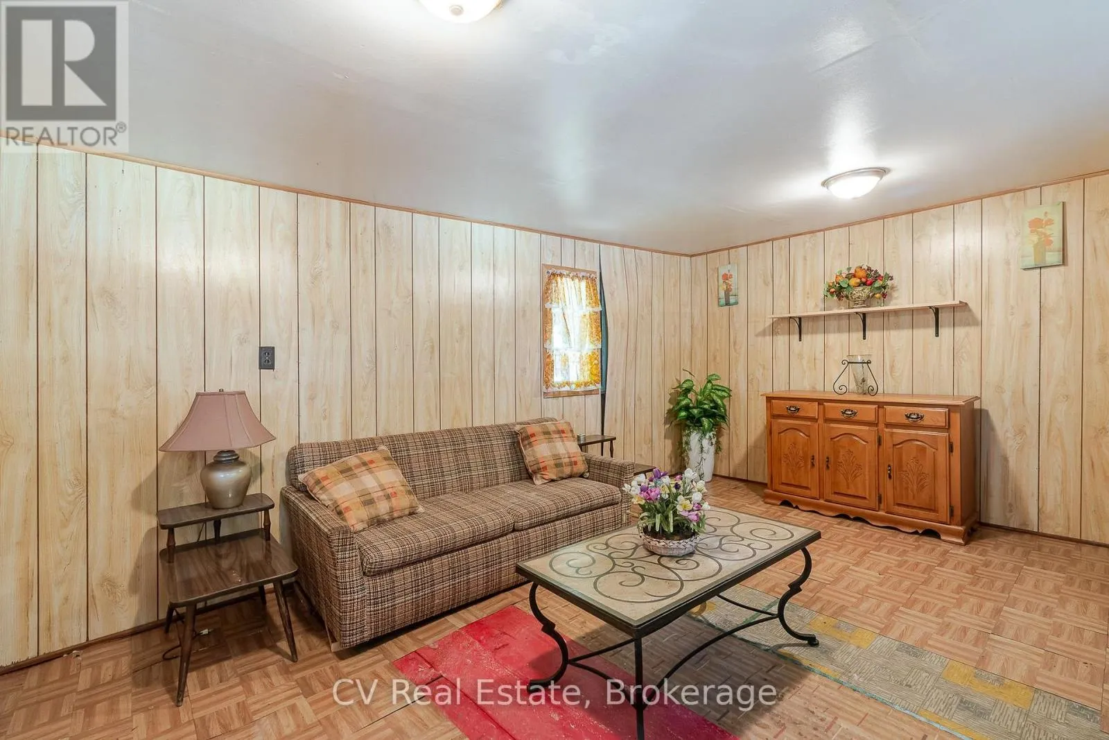 10 BROOKSIDE DRIVE