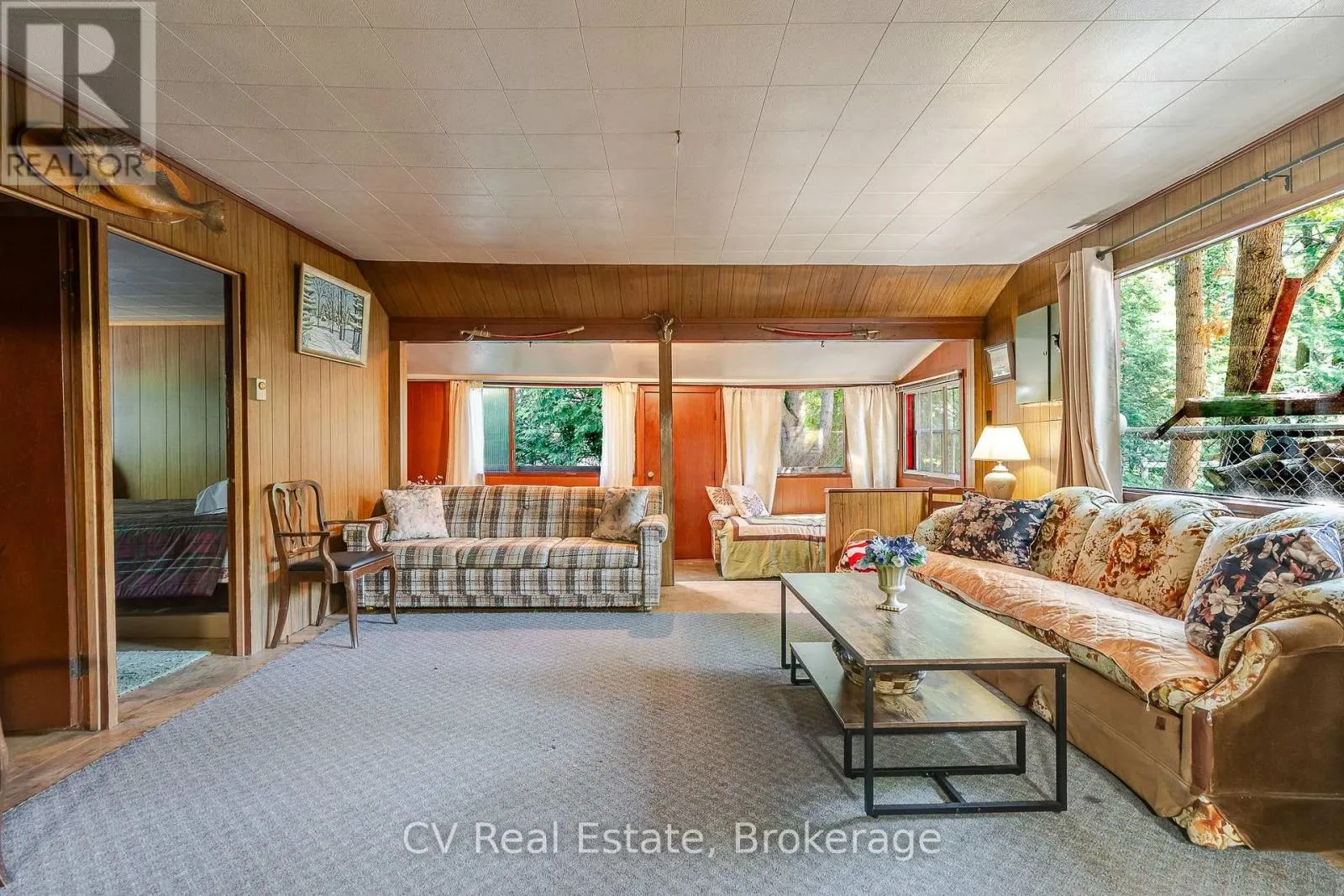 10 BROOKSIDE DRIVE