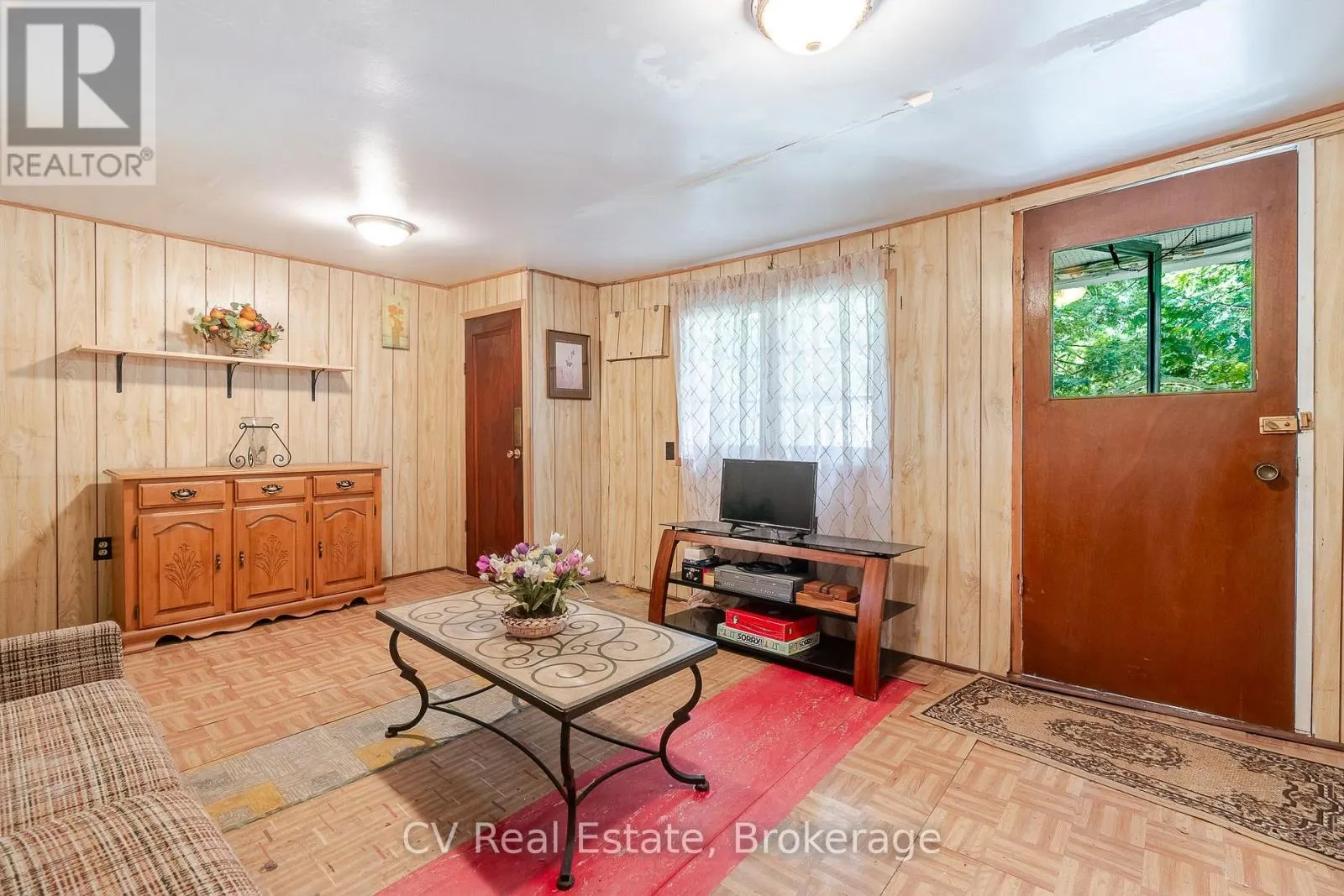 10 BROOKSIDE DRIVE