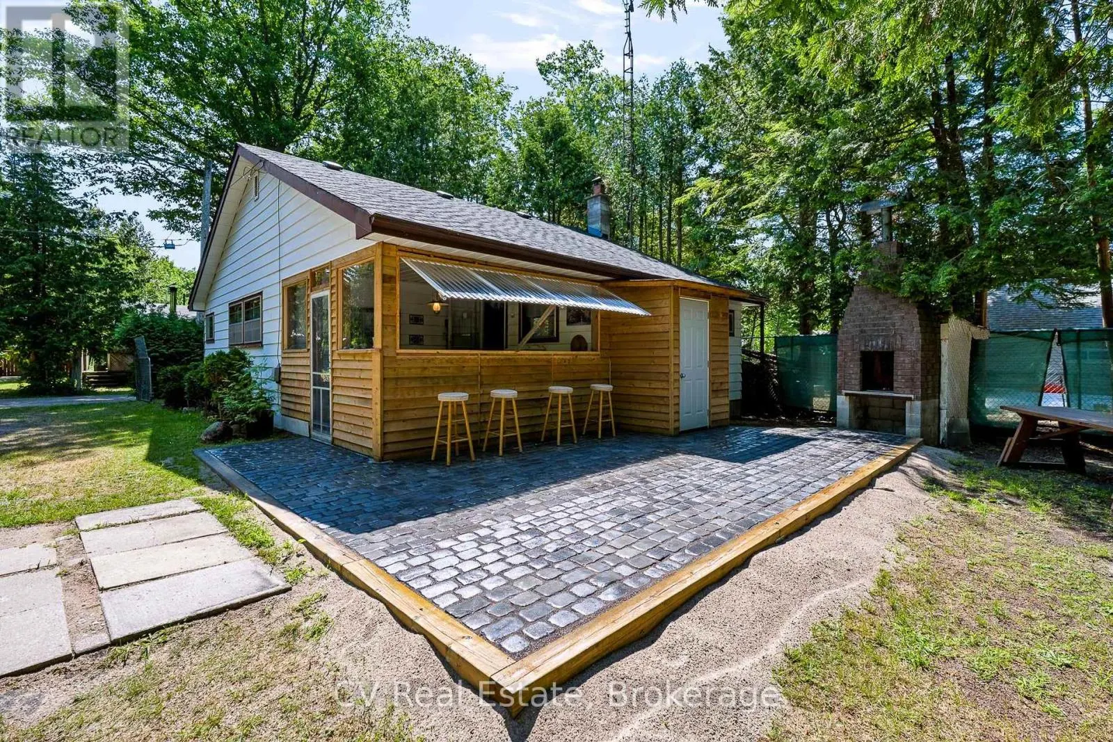 10 BROOKSIDE DRIVE