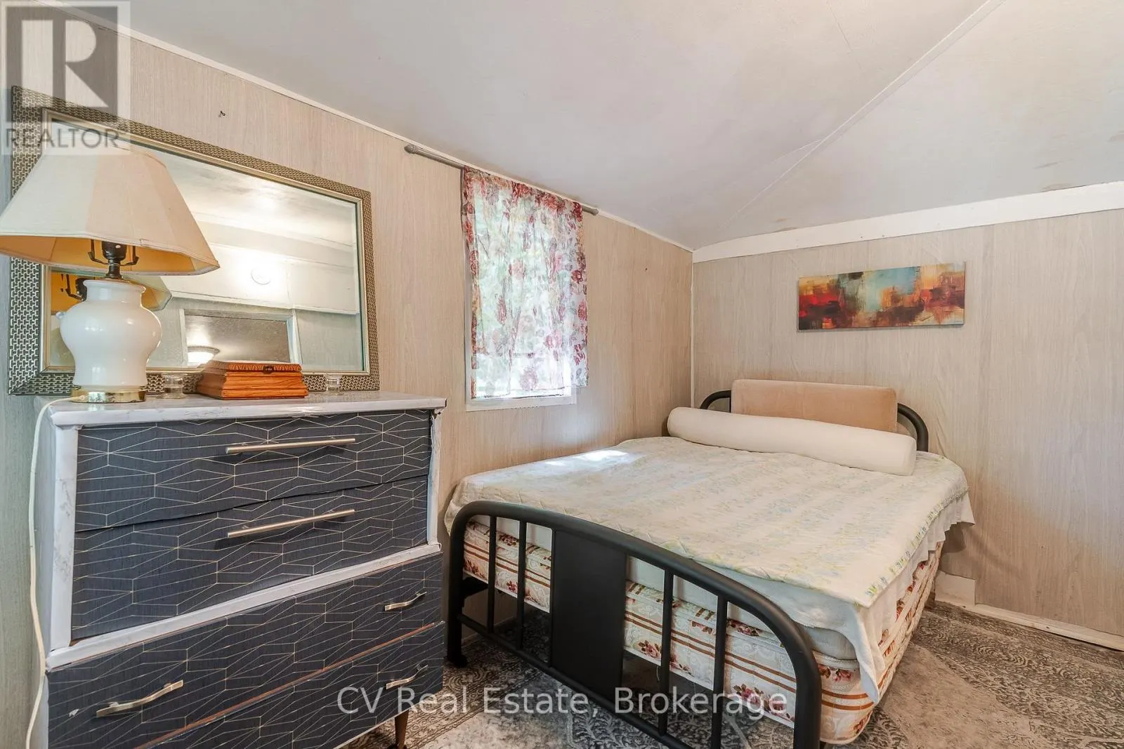 10 BROOKSIDE DRIVE