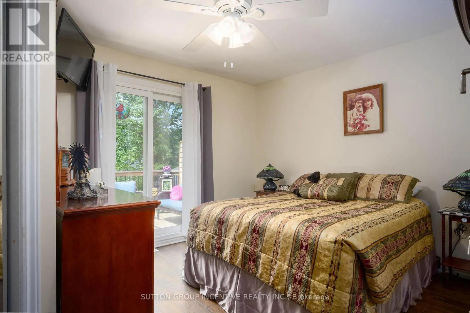 48 WESLEY AVENUE