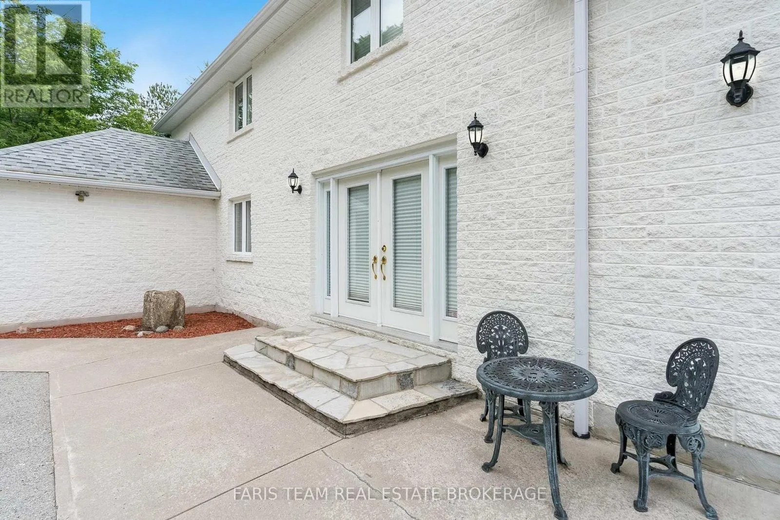 187 CHAMPLAIN ROAD