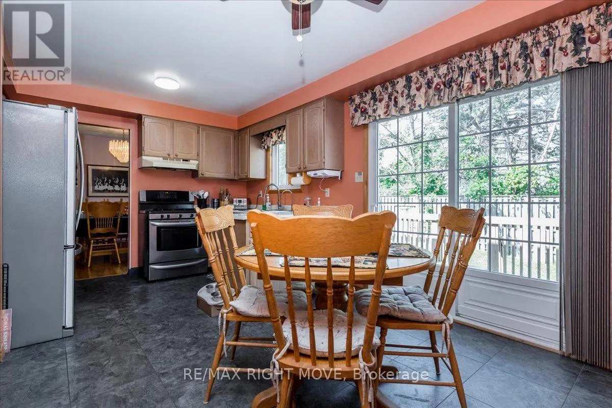 55 LAURENTIAN LANE
