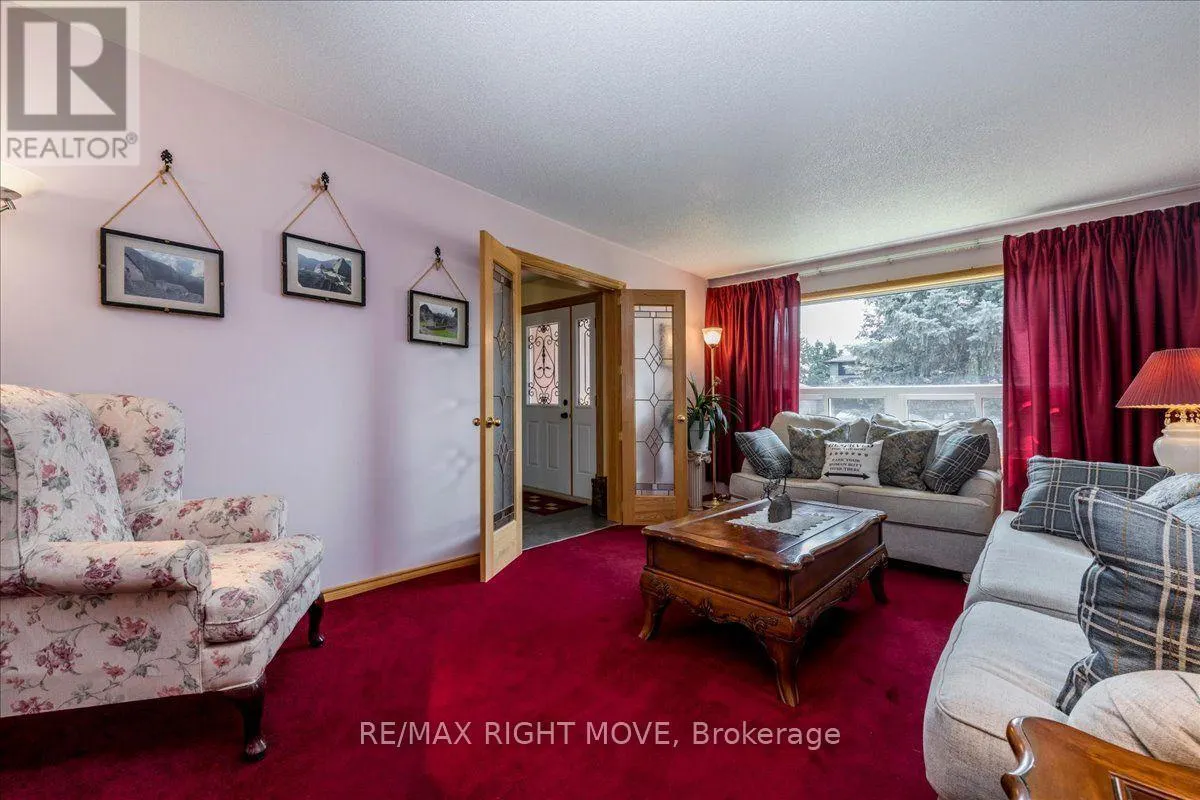 55 LAURENTIAN LANE