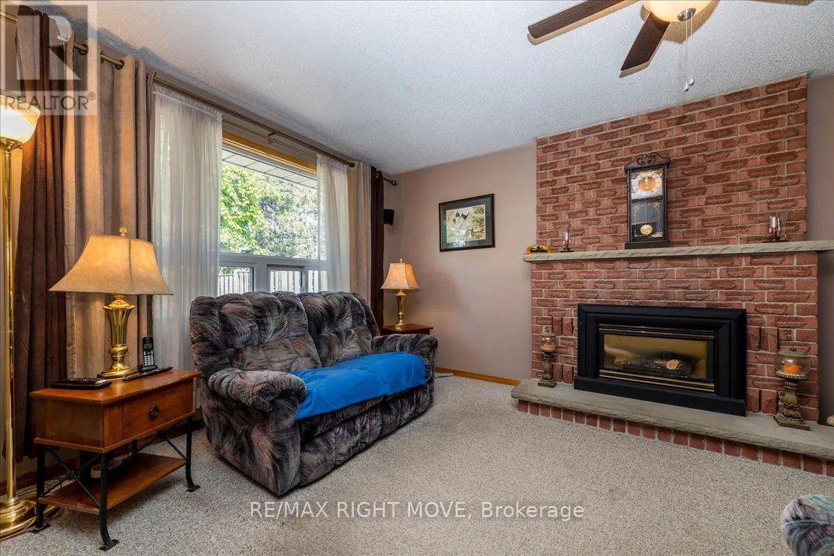 55 LAURENTIAN LANE