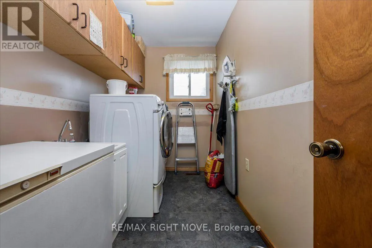 55 LAURENTIAN LANE