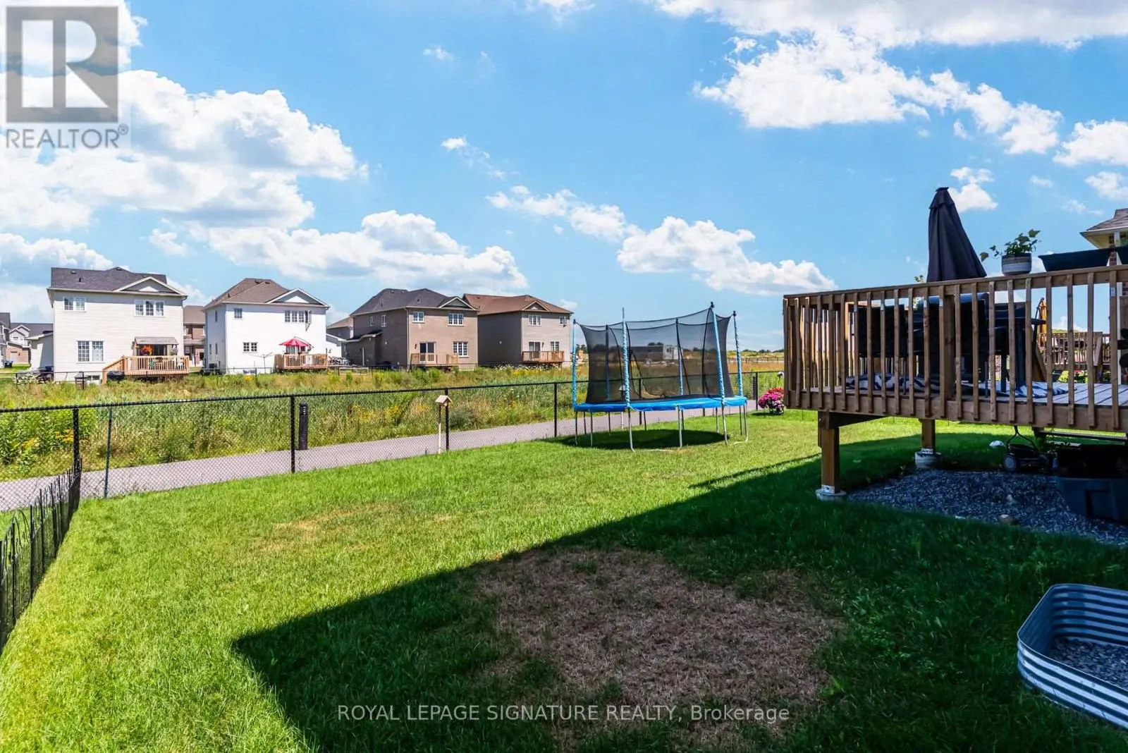 252 SPRINGFIELD CRESCENT