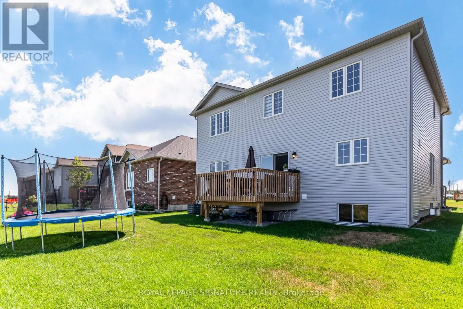 252 SPRINGFIELD CRESCENT