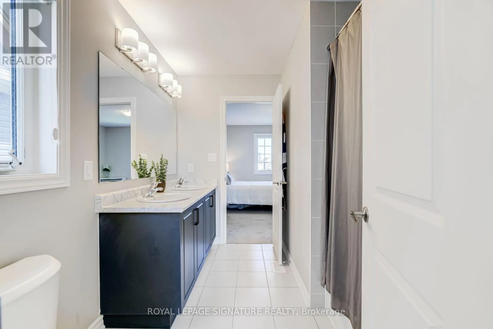 252 SPRINGFIELD CRESCENT
