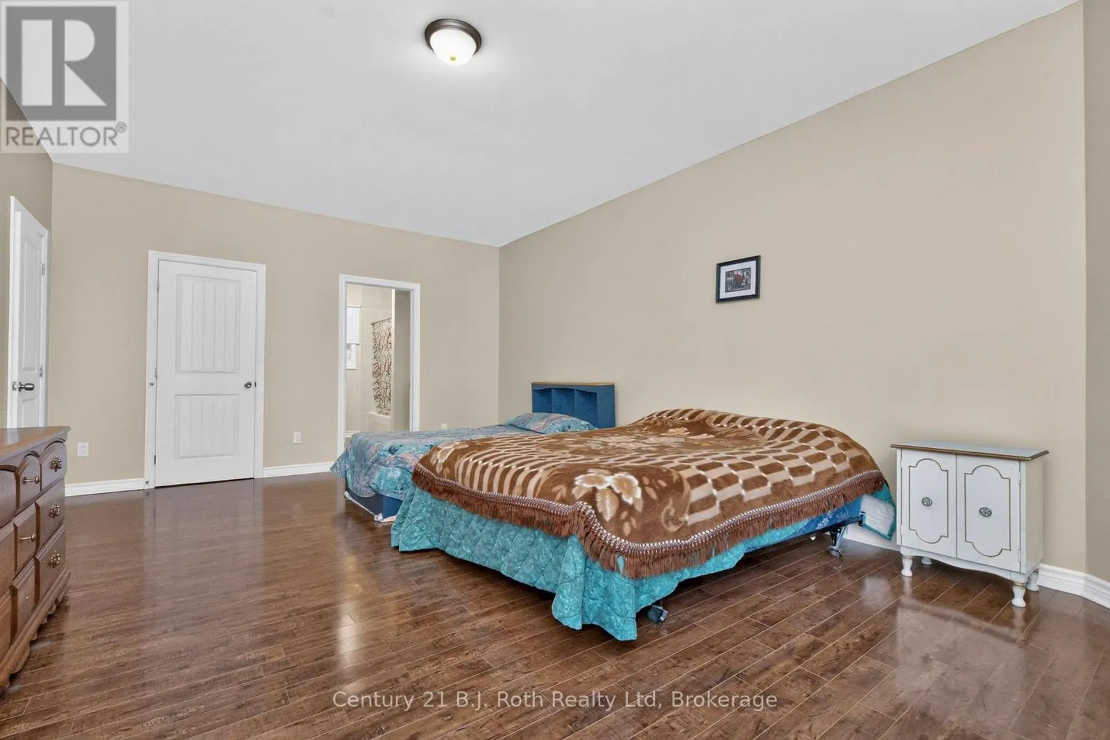 11 RUE KAROLA ROAD