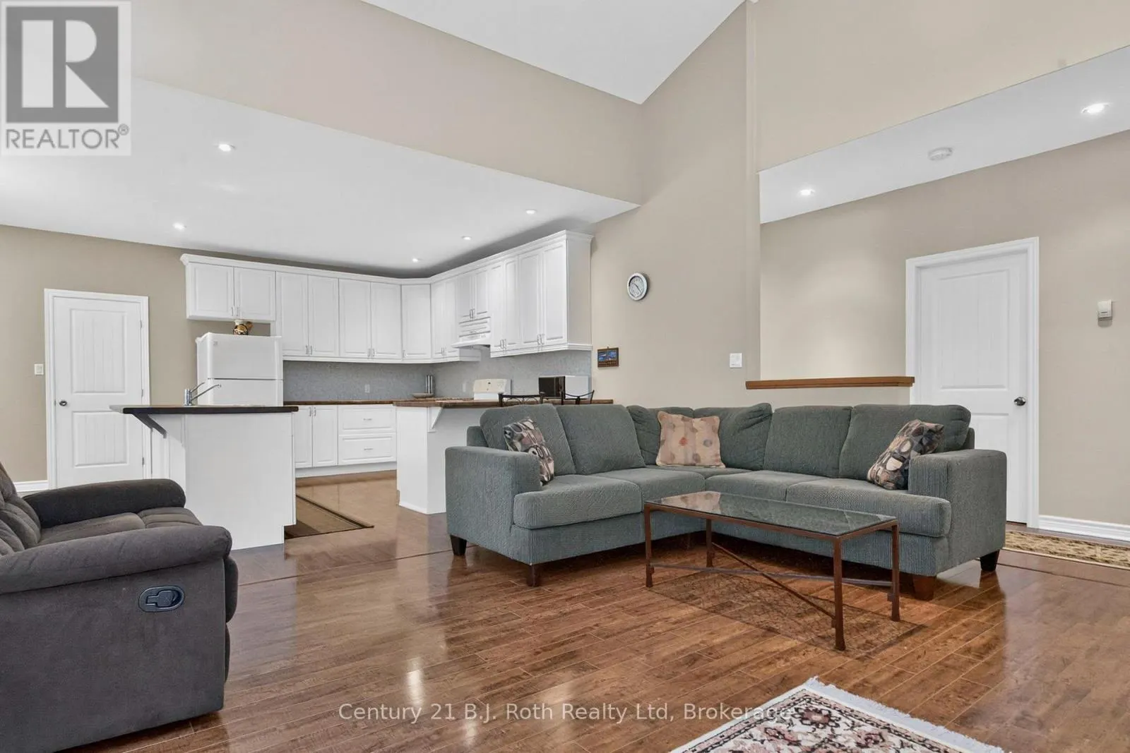 11 RUE KAROLA ROAD
