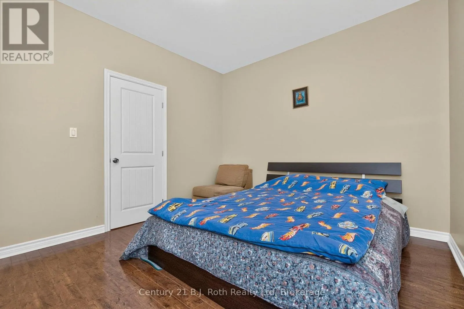 11 RUE KAROLA ROAD