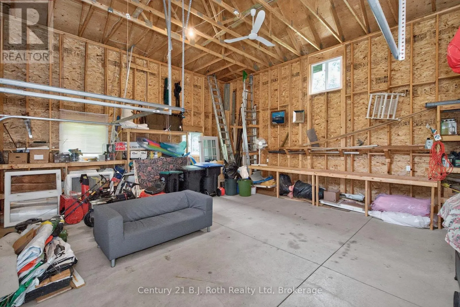 11 RUE KAROLA ROAD