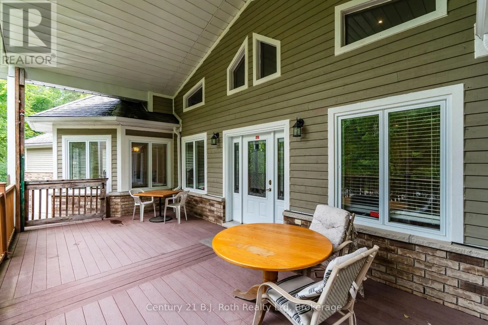 11 RUE KAROLA ROAD