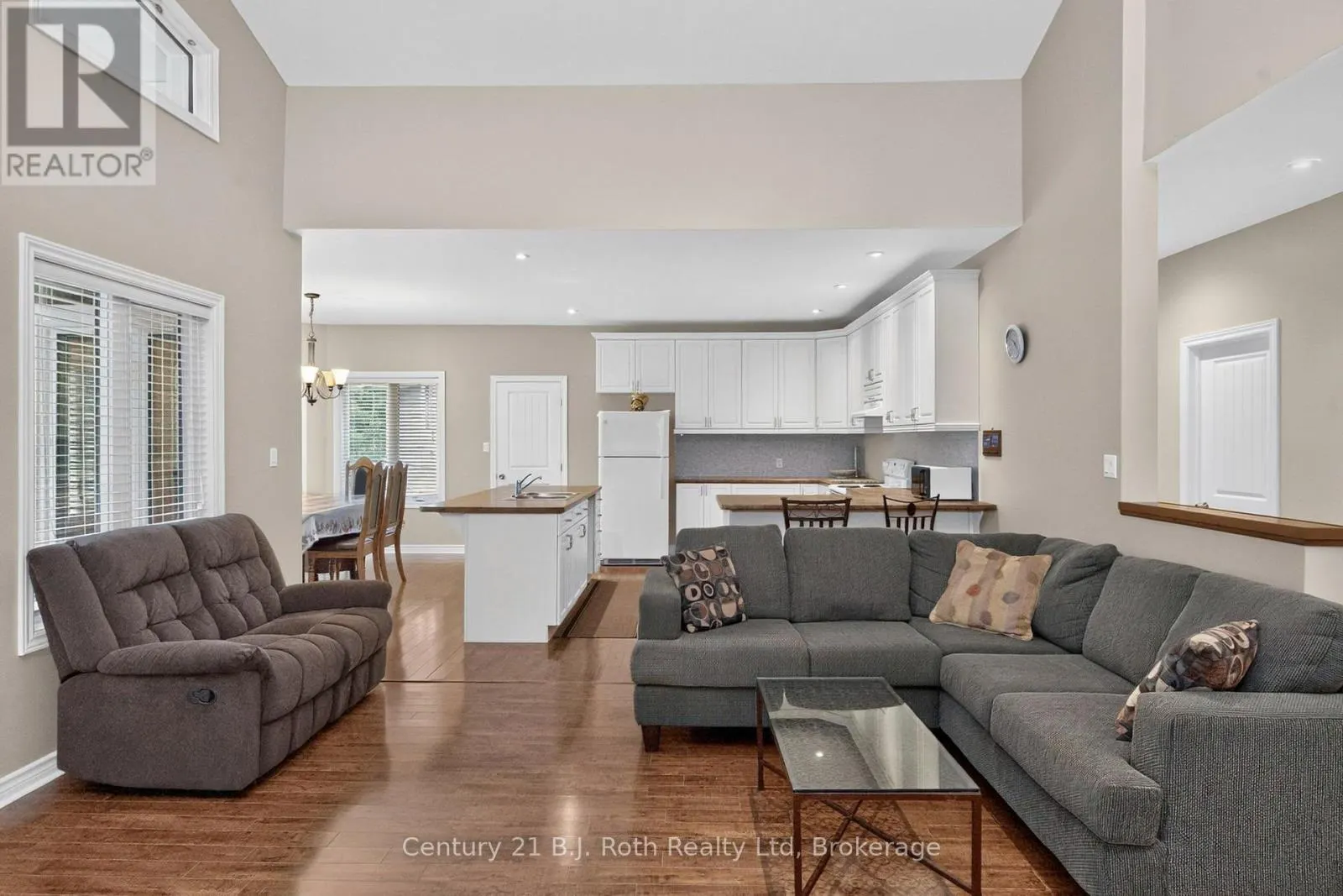 11 RUE KAROLA ROAD