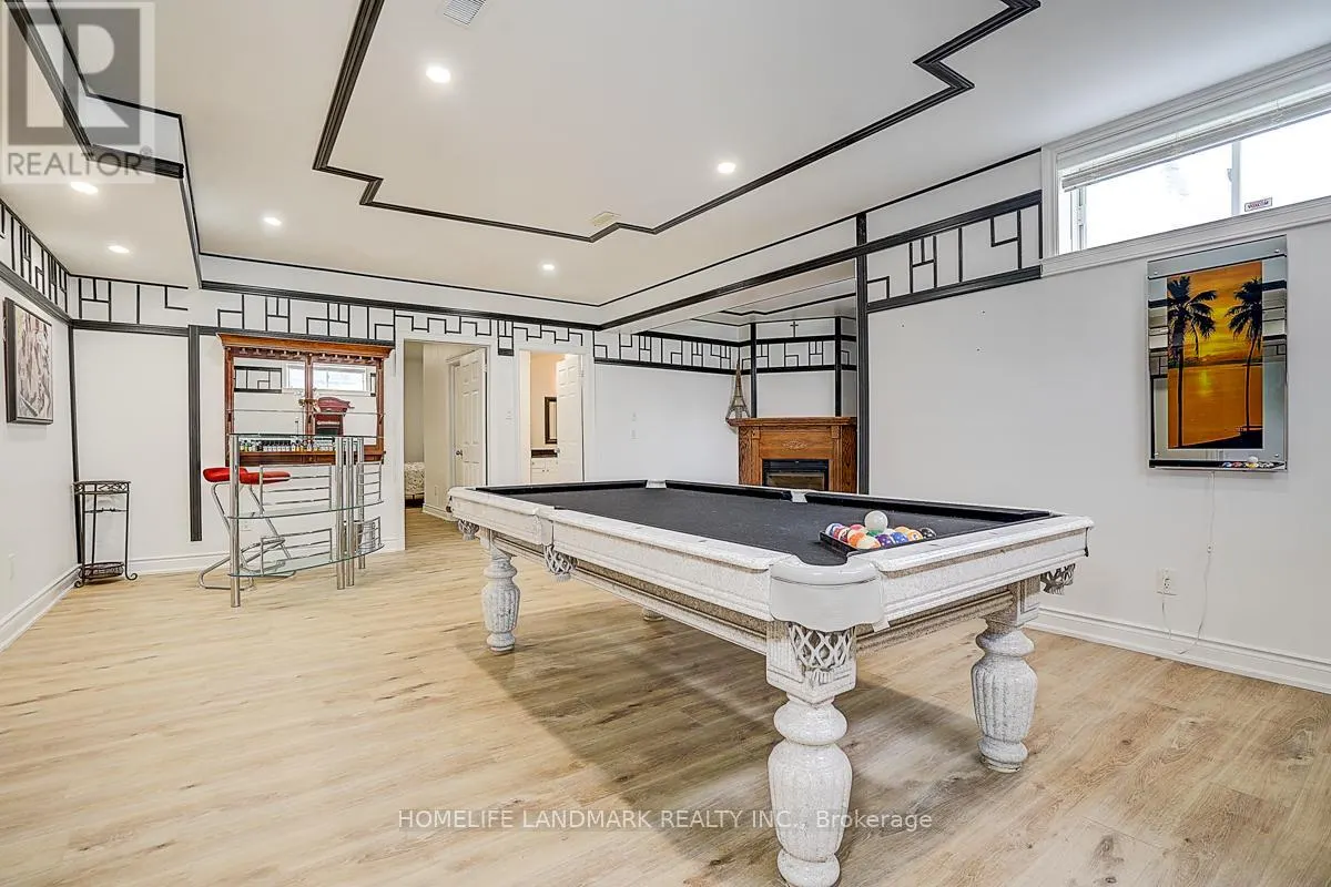 49 RED OAK CRESCENT