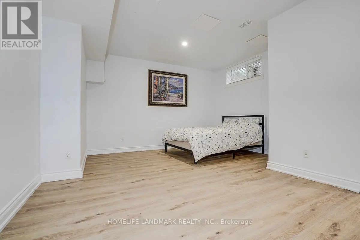 49 RED OAK CRESCENT