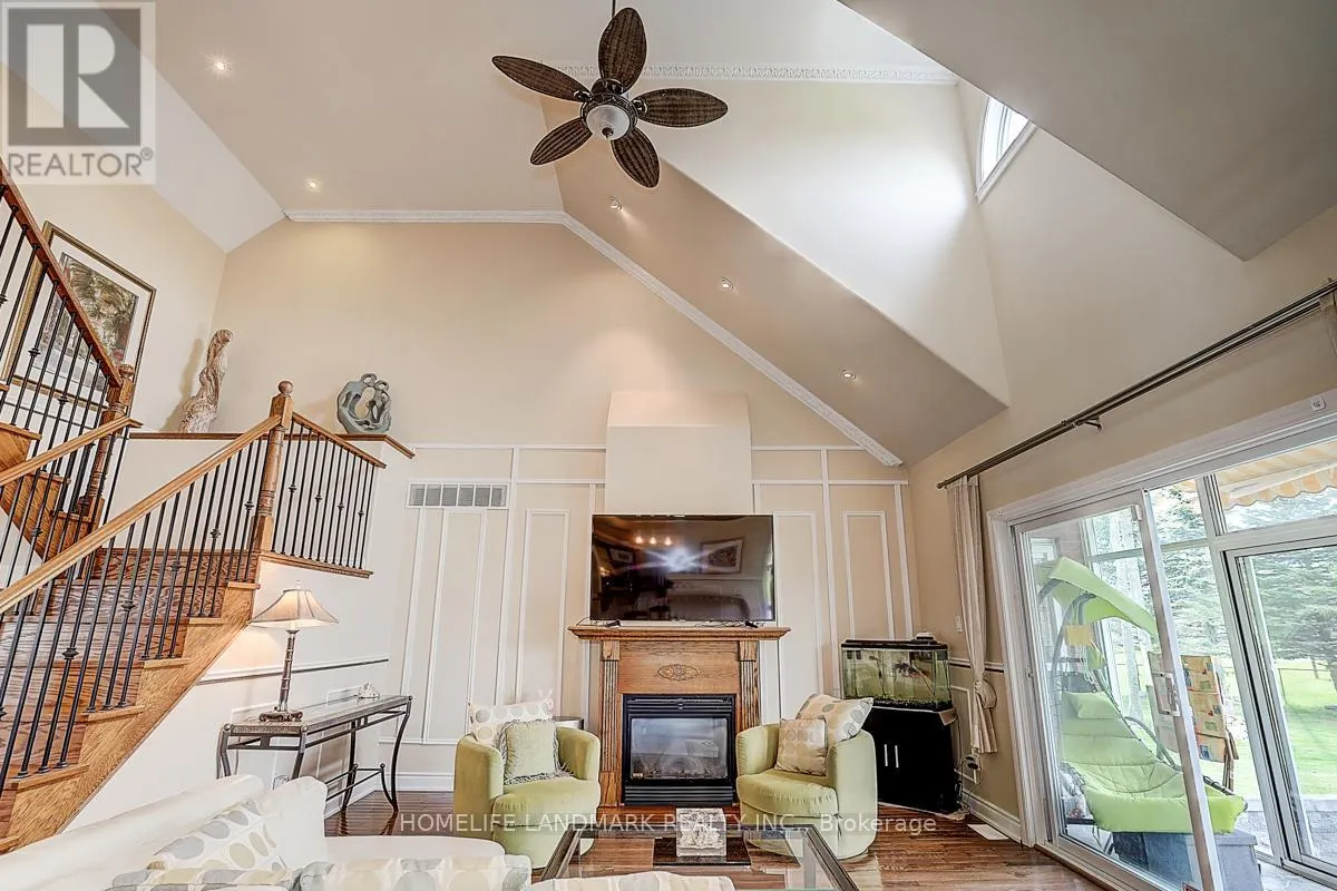 49 RED OAK CRESCENT