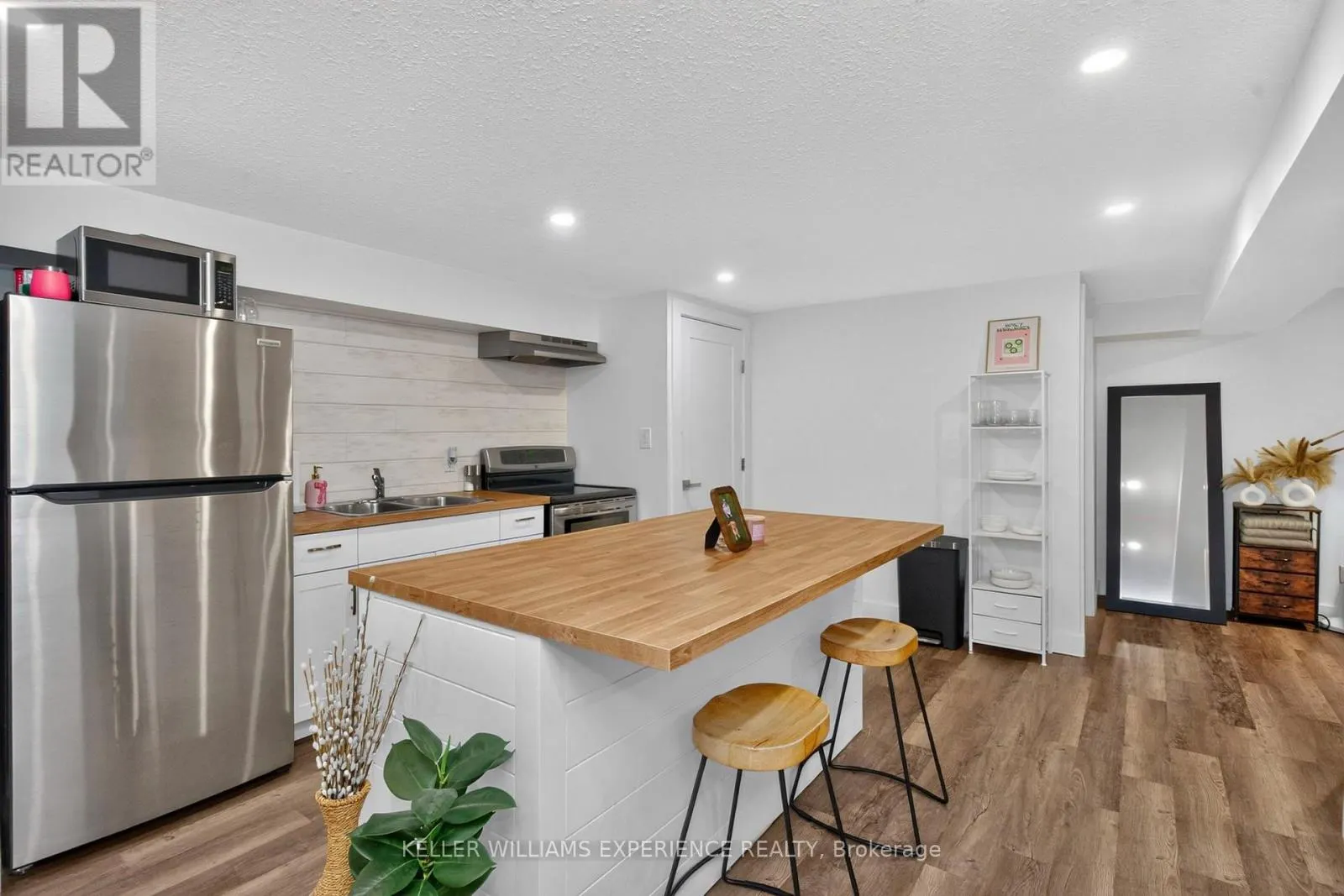 320 6 CONCESSION E
