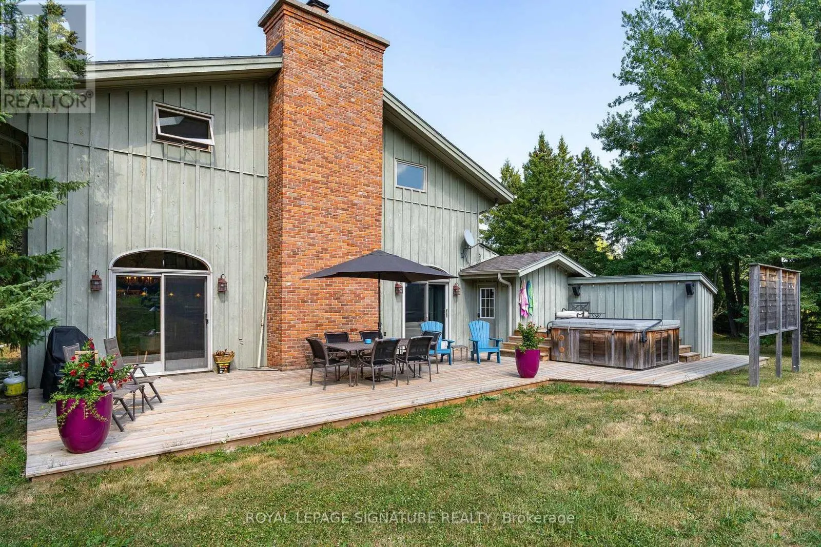 22 NEWTON WAY