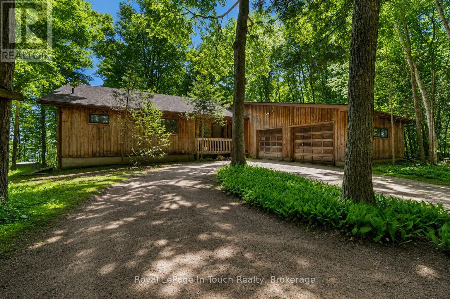 54 LACKIE CRESCENT