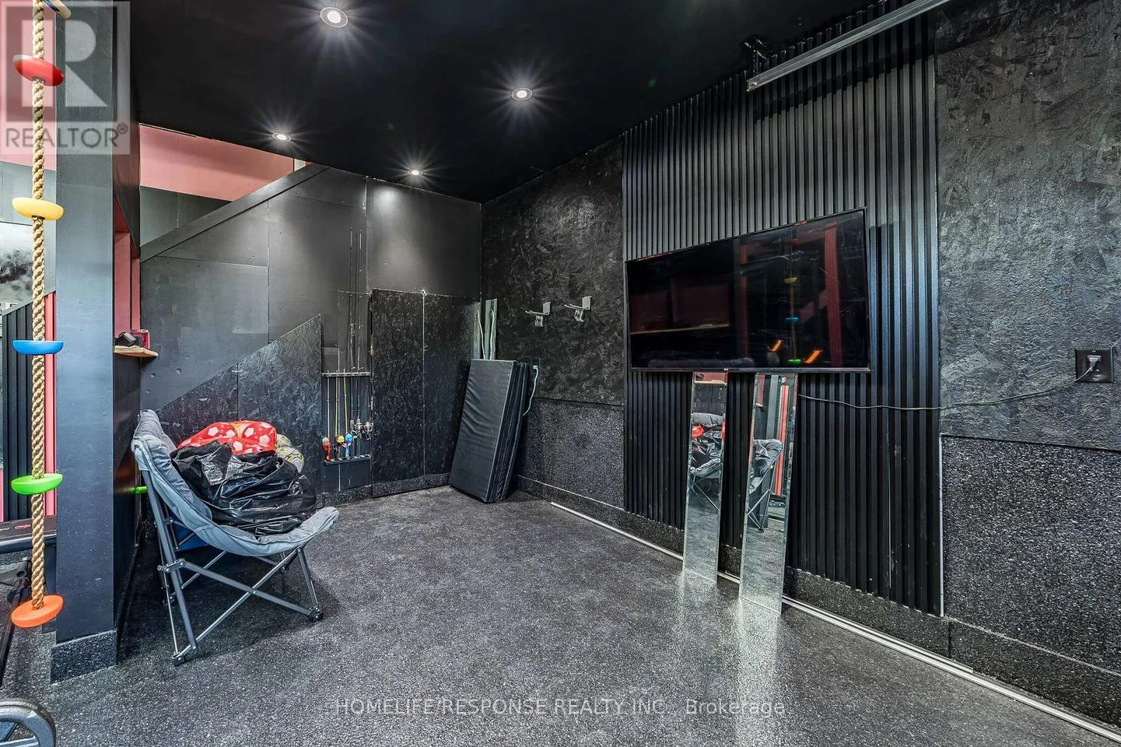 3019 SIERRA DRIVE