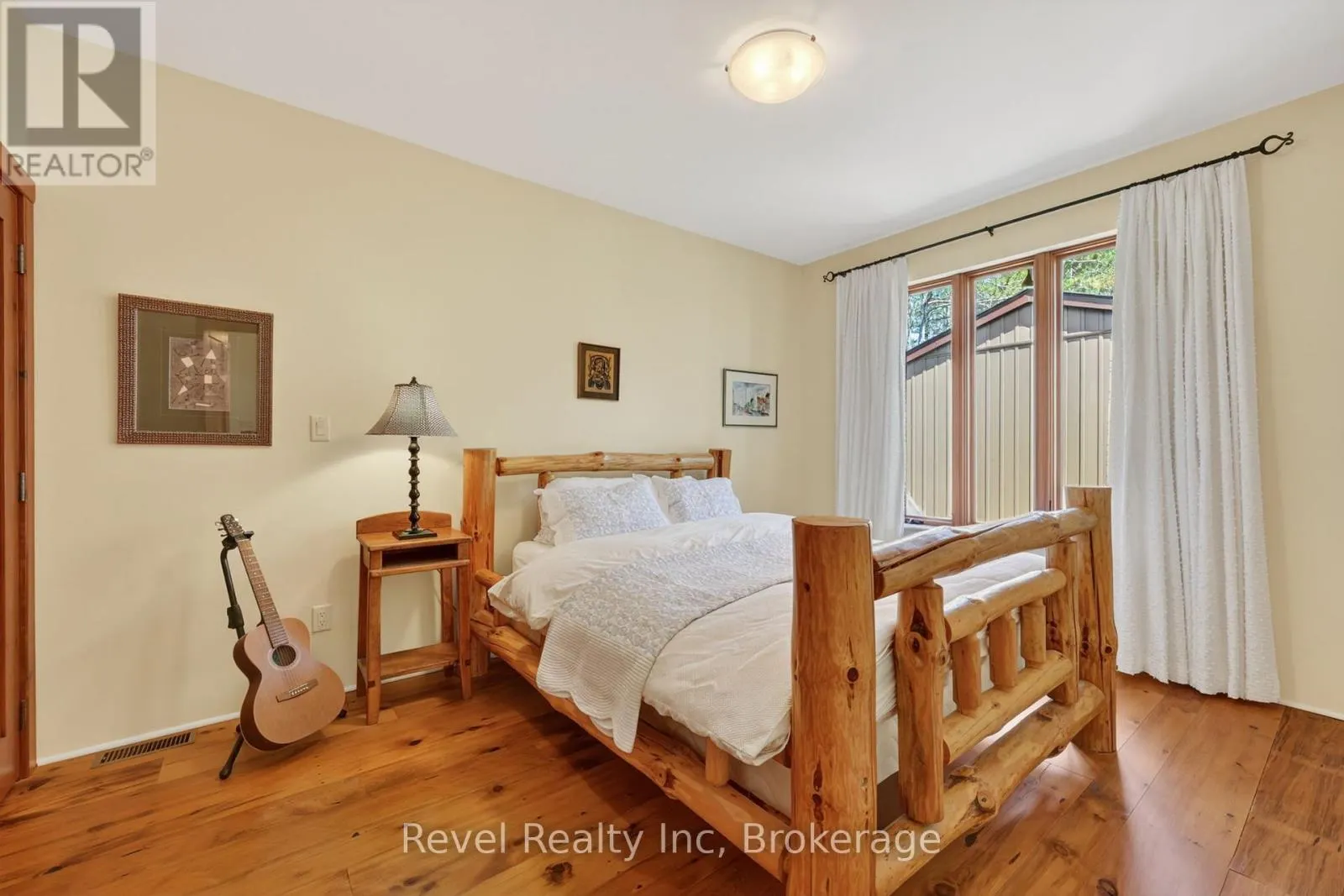 12 WALKER ROAD