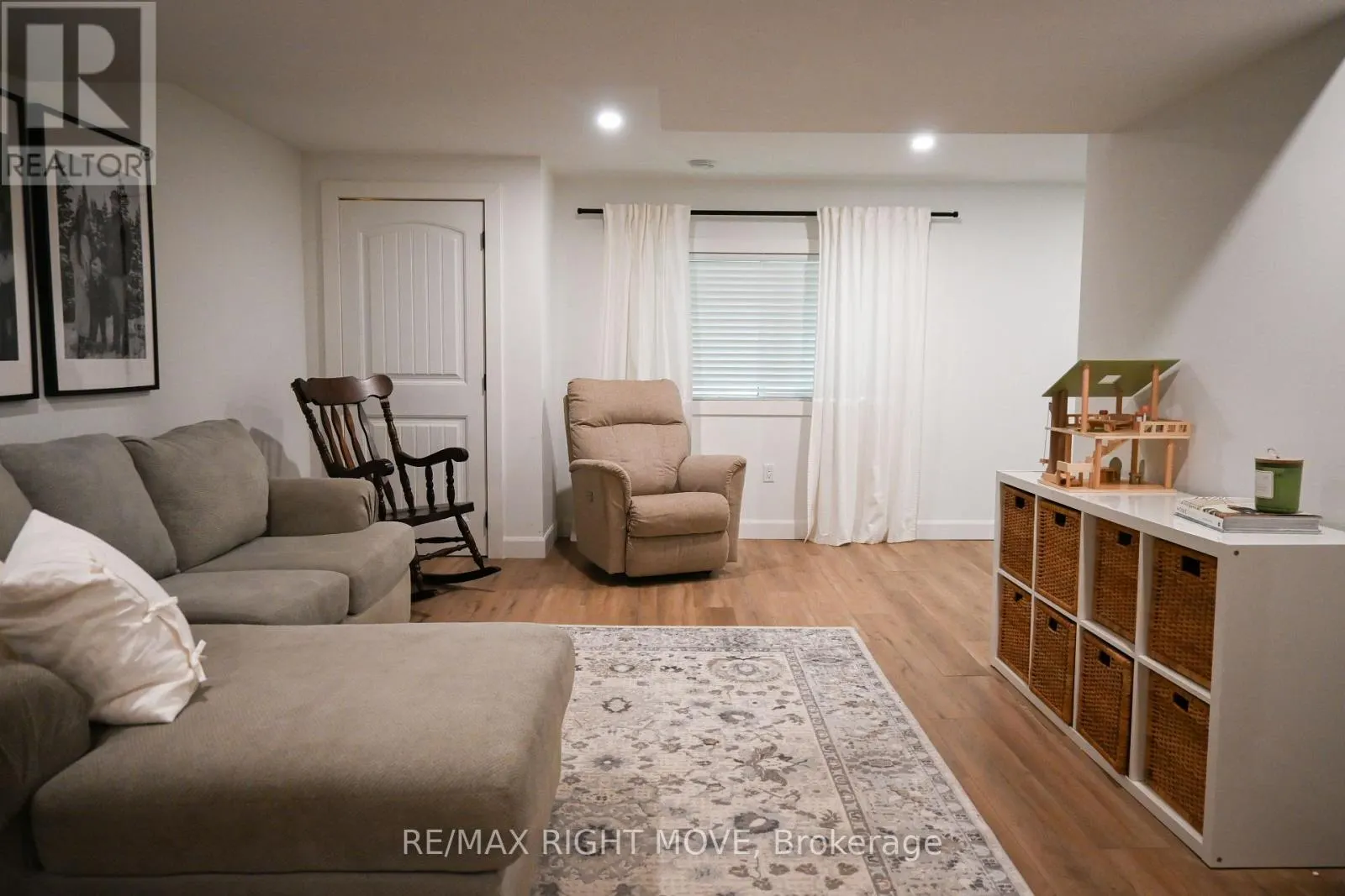 4287 HURONIA ROAD