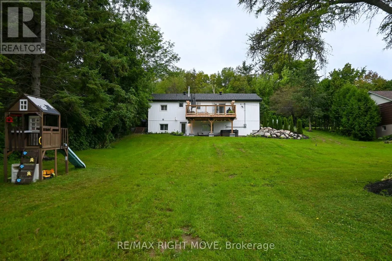 4287 HURONIA ROAD