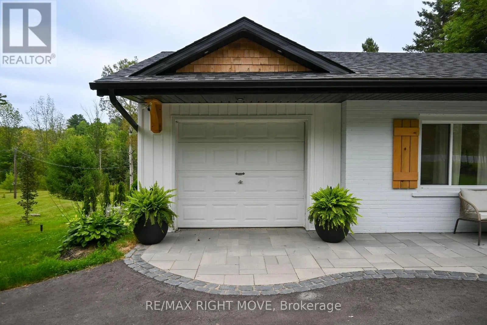 4287 HURONIA ROAD