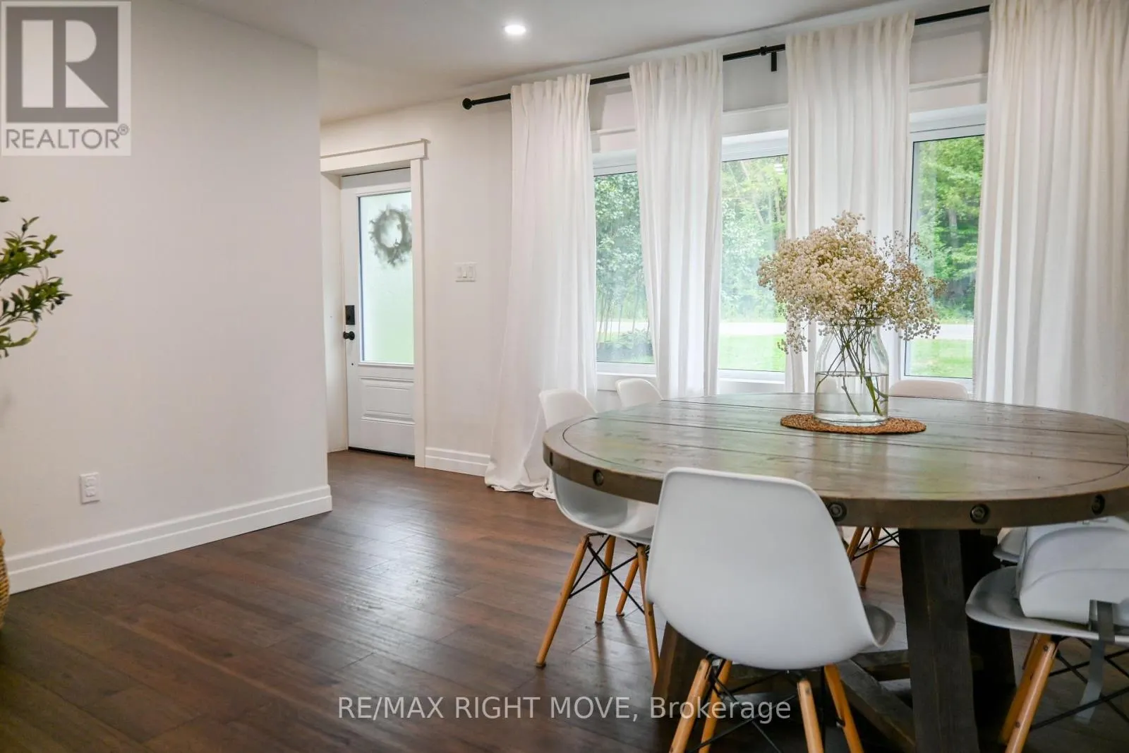 4287 HURONIA ROAD