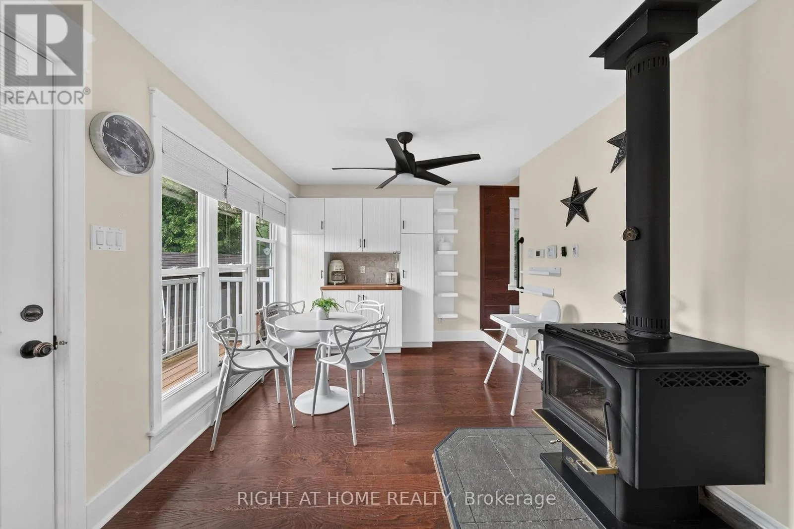 3583 RIVERDALE DRIVE