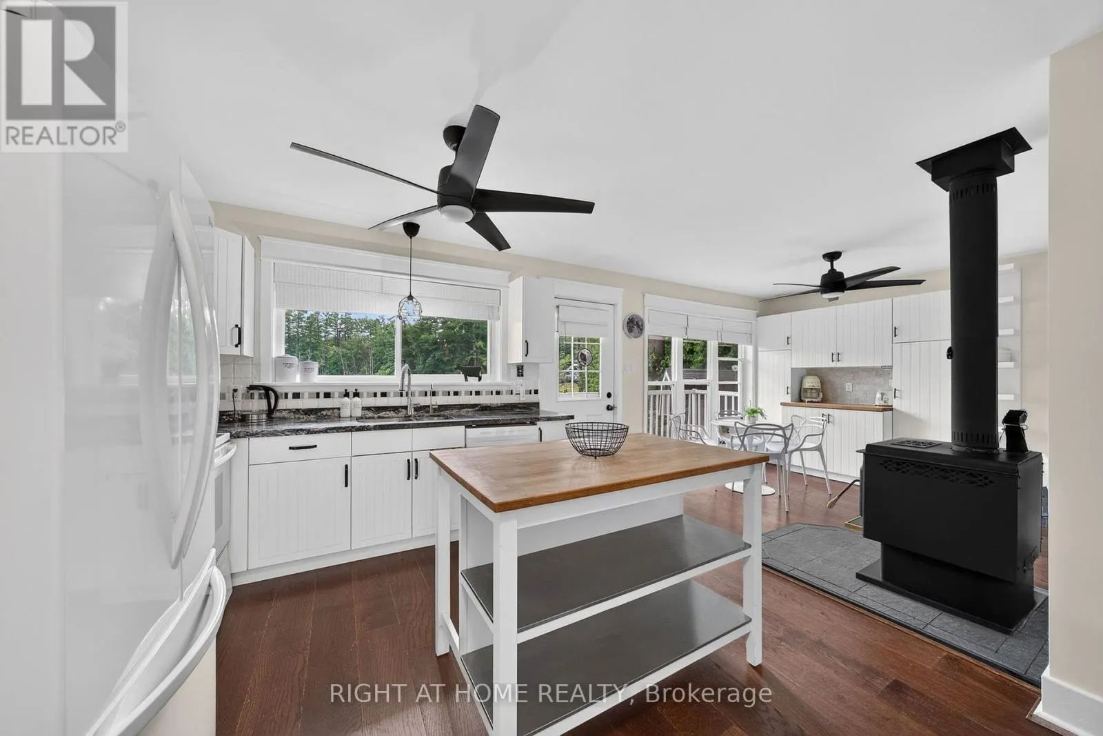 3583 RIVERDALE DRIVE