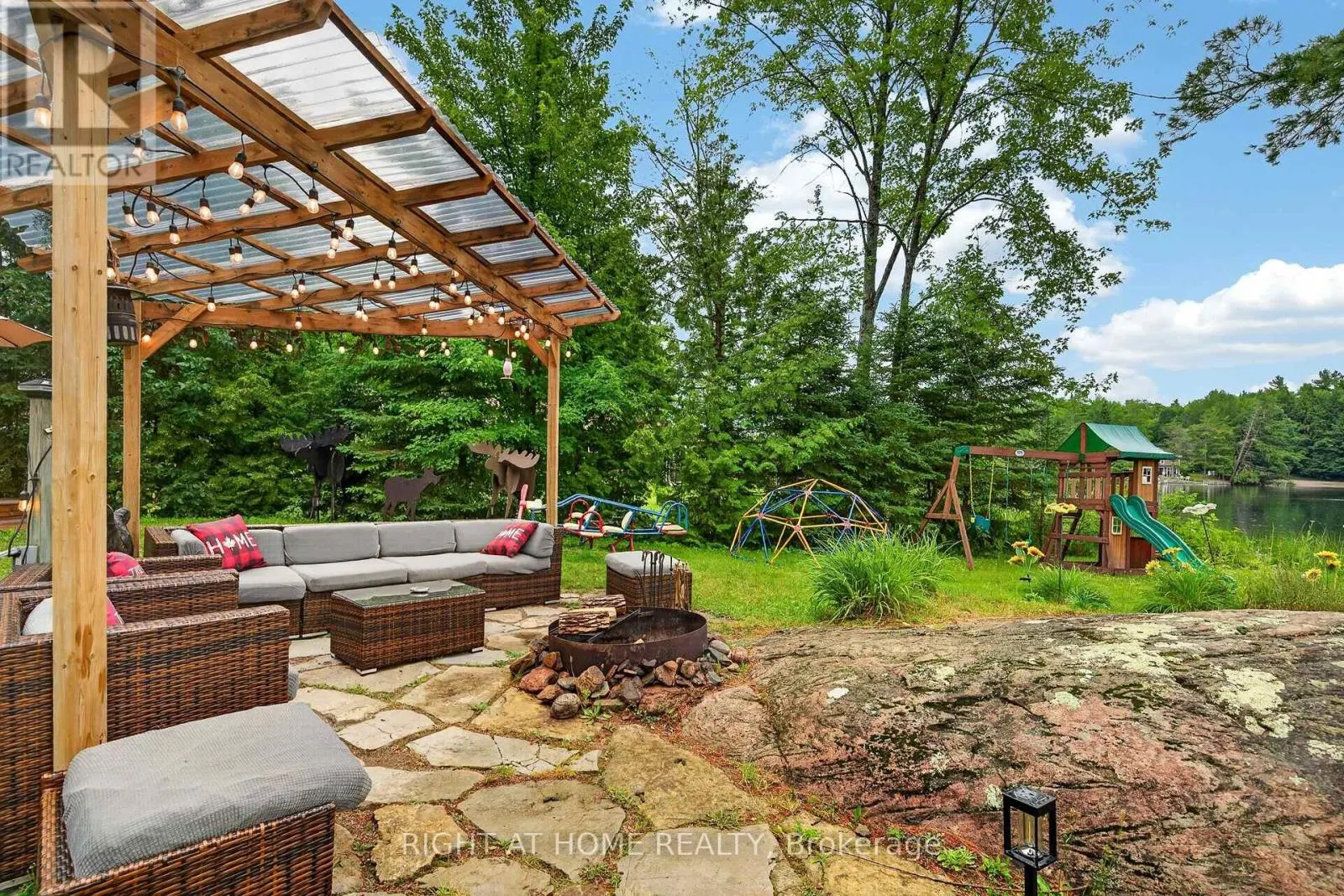 3583 RIVERDALE DRIVE