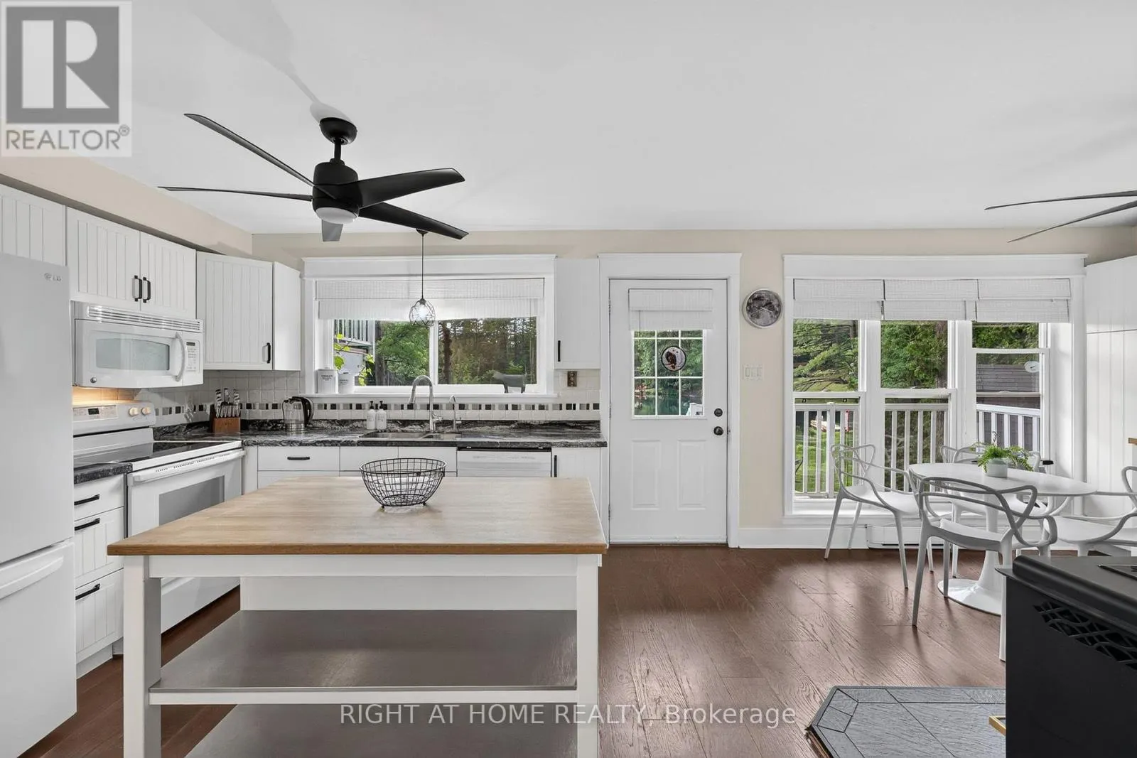 3583 RIVERDALE DRIVE