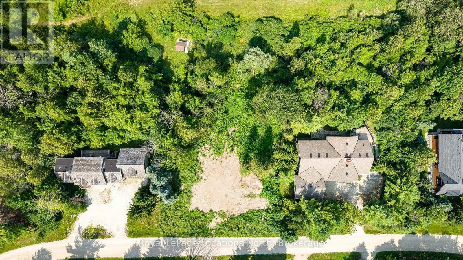 11 OSLER PINES DRIVE