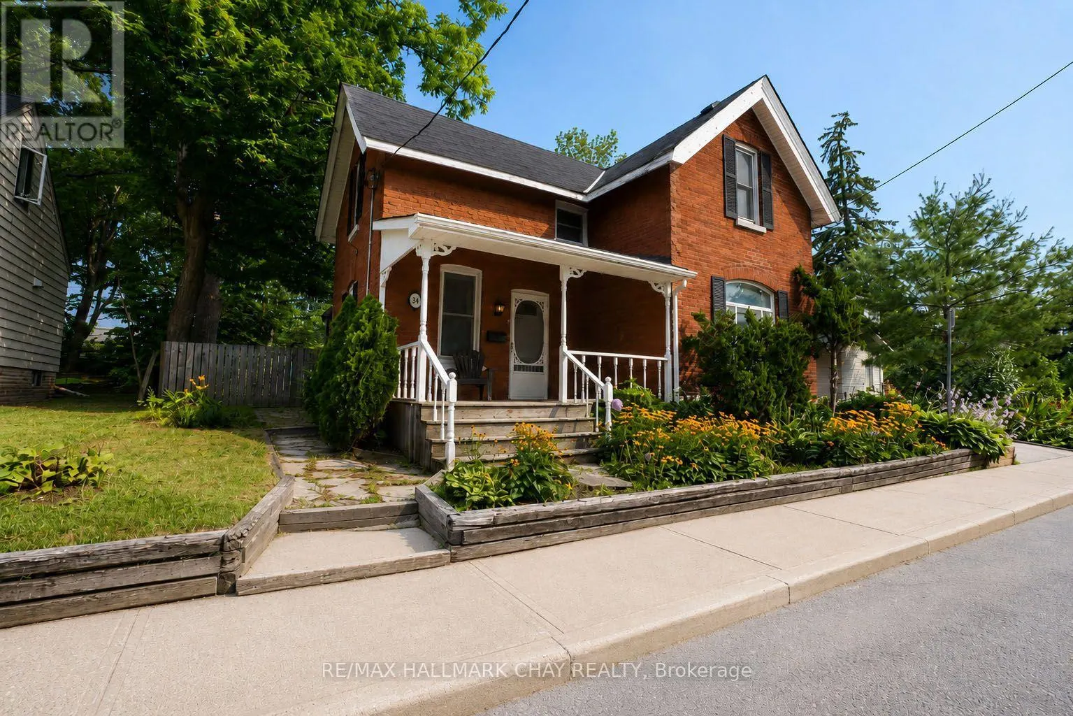 34 NORTH STREET N