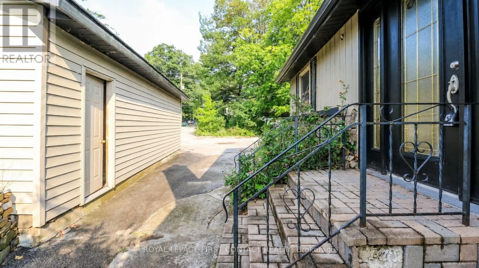 21 SUNNIDALE ROAD