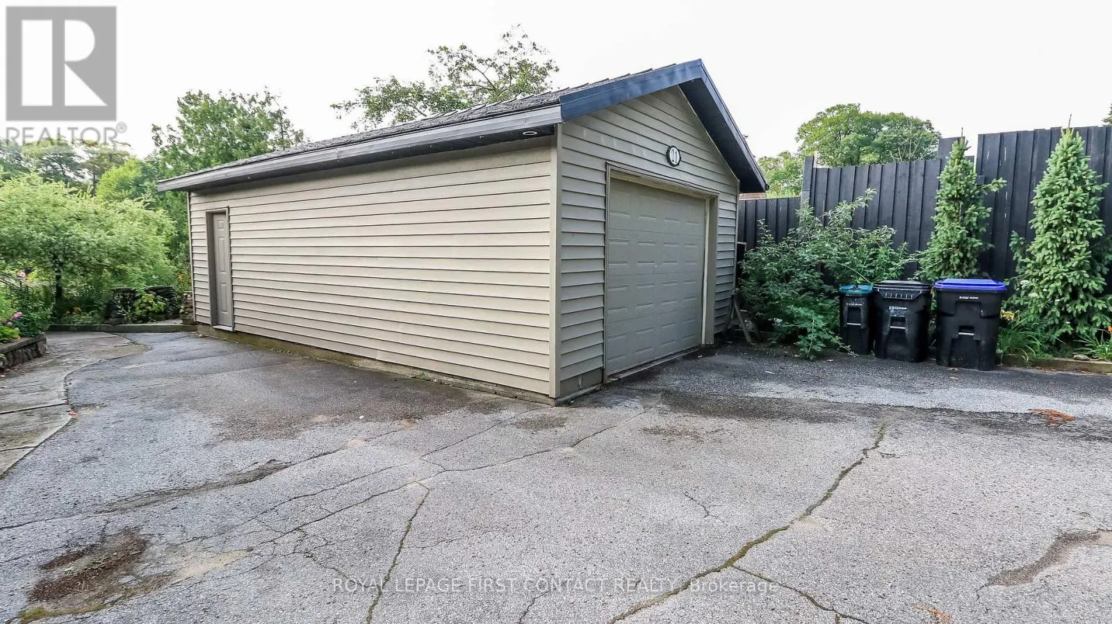 21 SUNNIDALE ROAD